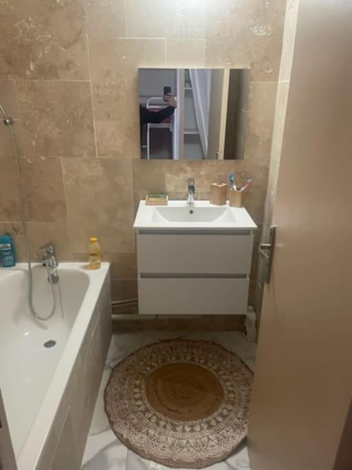 Apartment En Front De